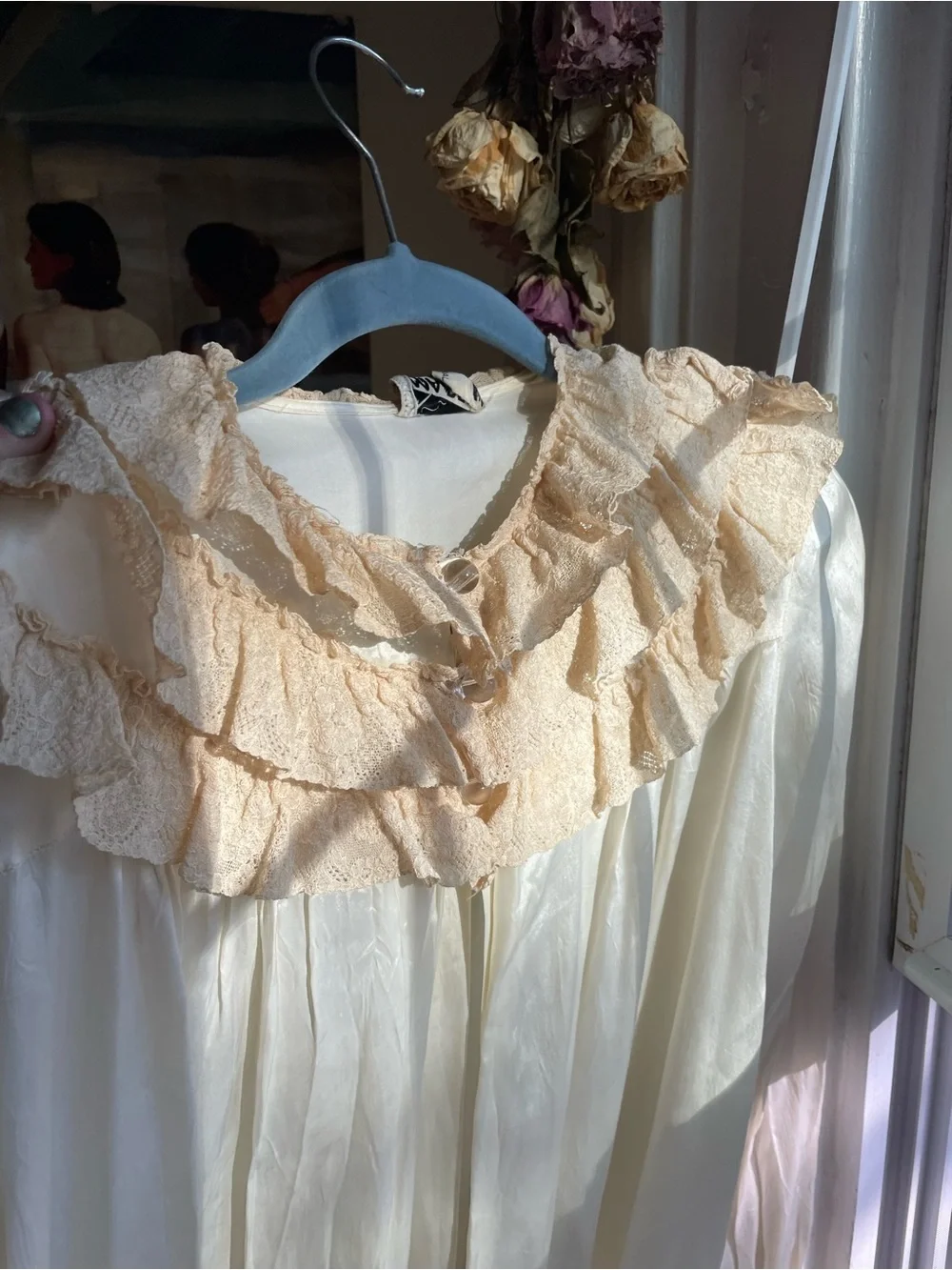 Vintage Silk Robe - Picture 3 of 14